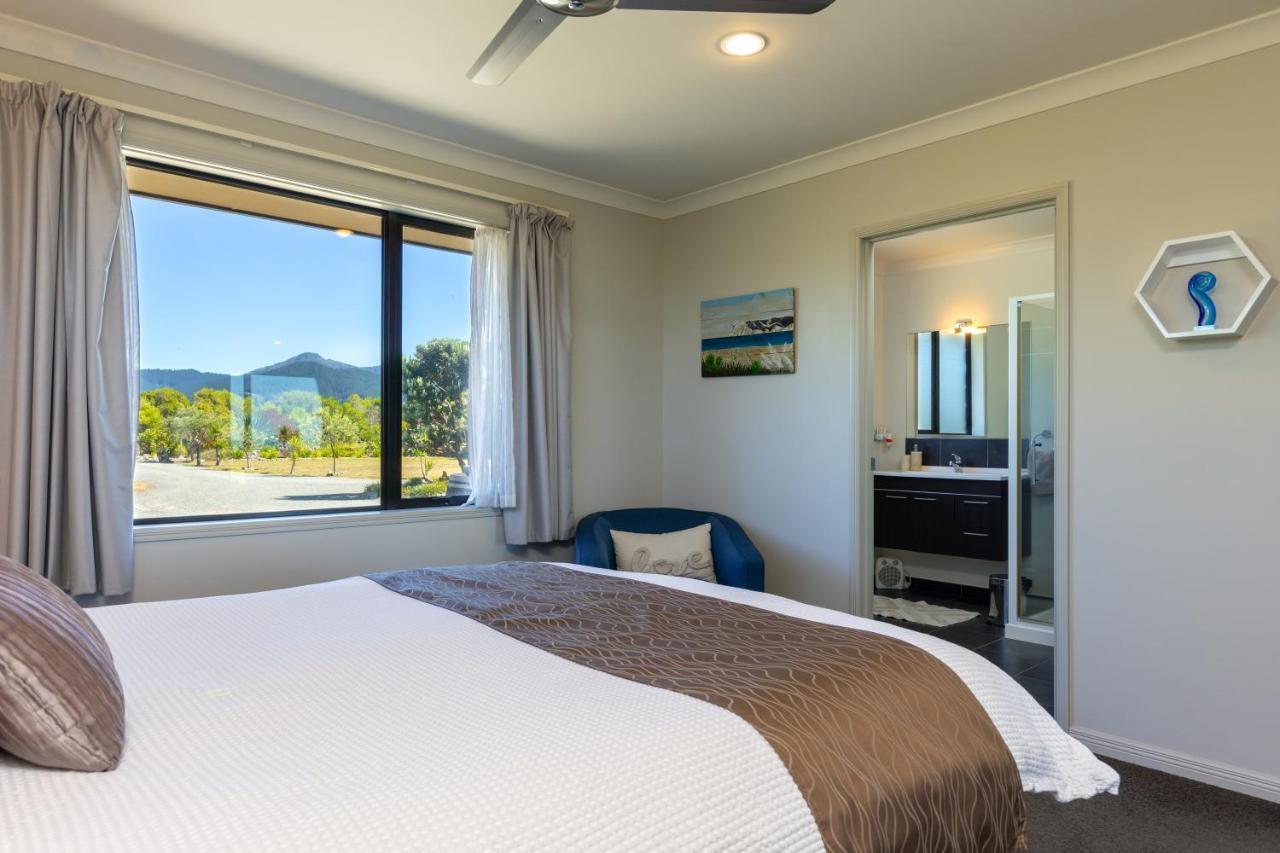 Ocean View Beachfront Apartment Blenheim Eksteriør billede