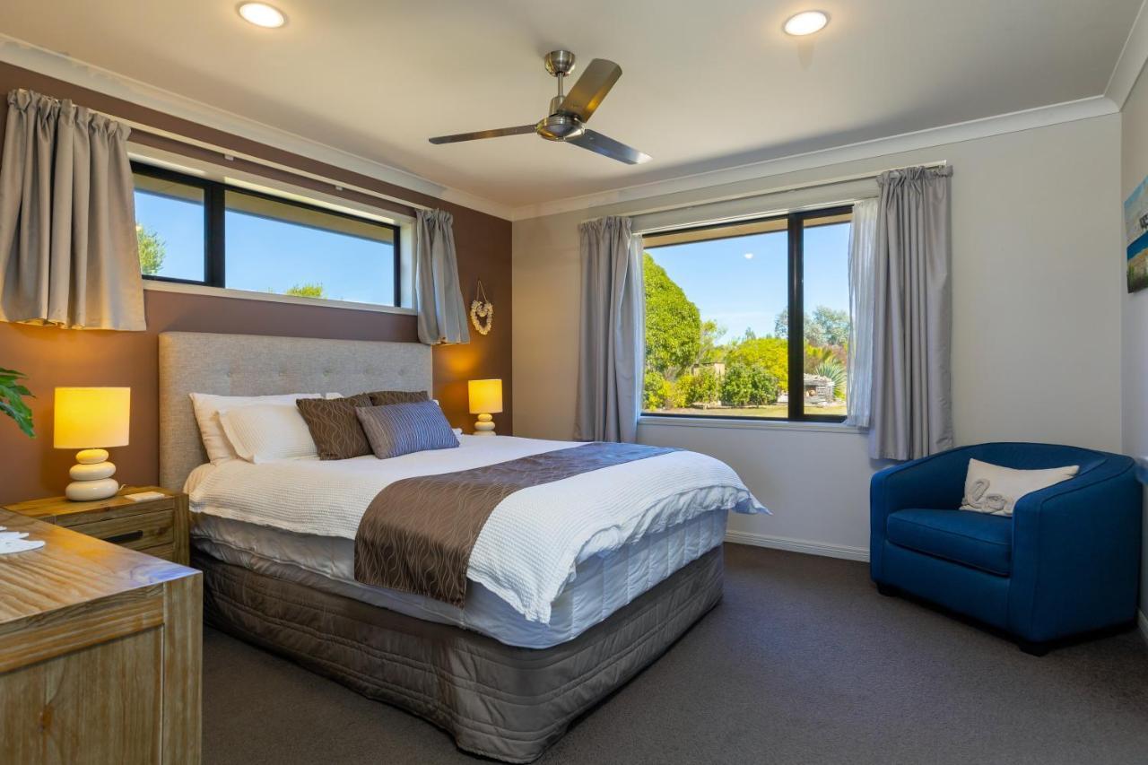 Ocean View Beachfront Apartment Blenheim Eksteriør billede