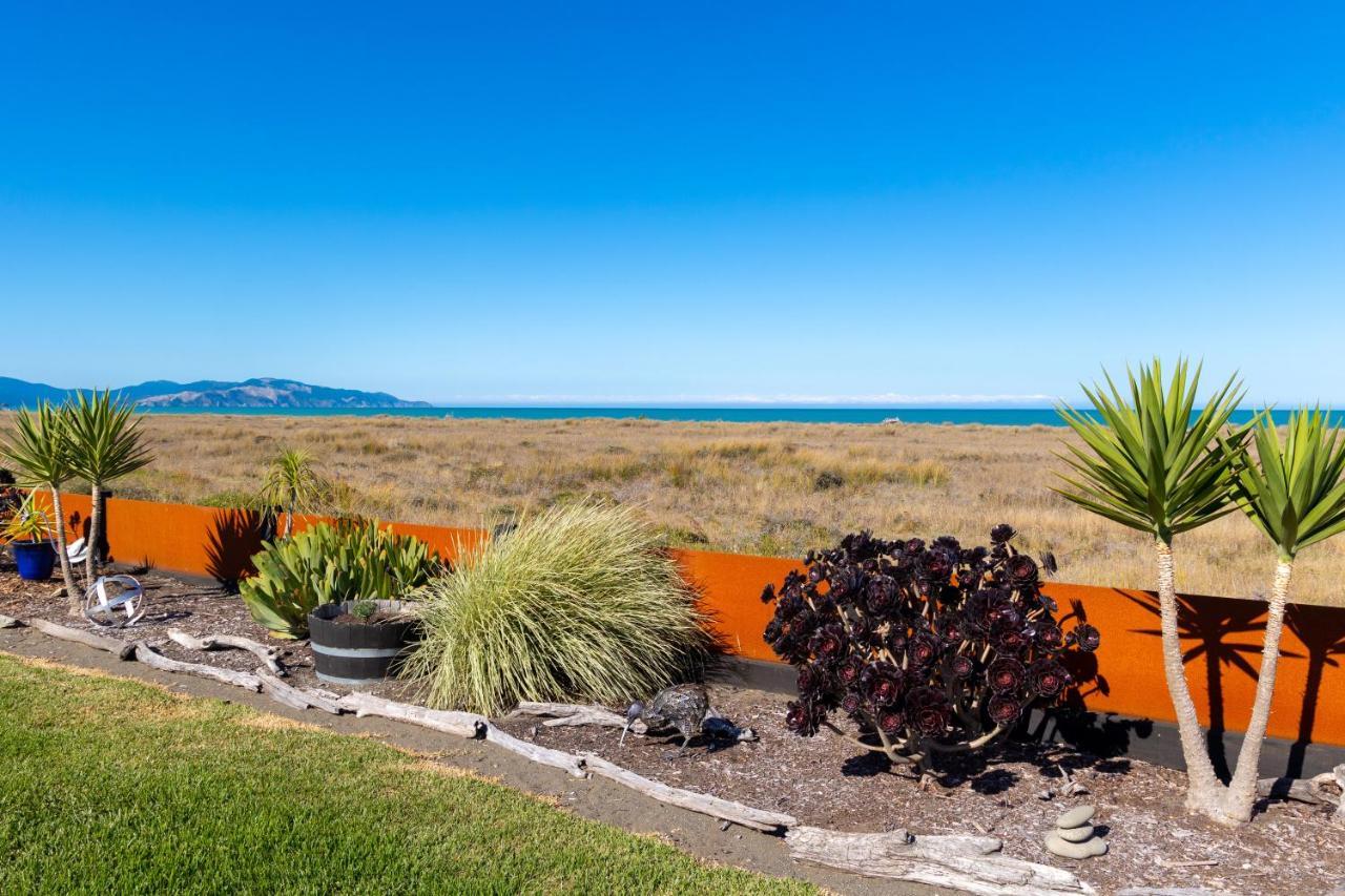Ocean View Beachfront Apartment Blenheim Eksteriør billede